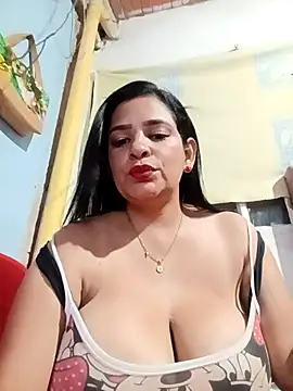 Snapshot of Hugueboobs_chantall_ chatting on September 26, 2025, 11:44 pm Hugueboobs chantall online show from September 26, 2025, 11:44 pm