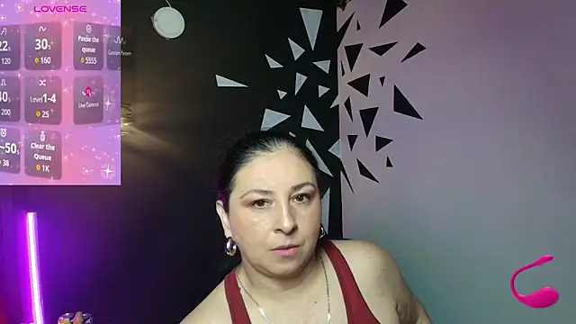 Snapshot of AgataThompson_ chatting on October 9, 2025, 7:36 pm AgataThompson online show from October 9, 2025, 7:36 pm