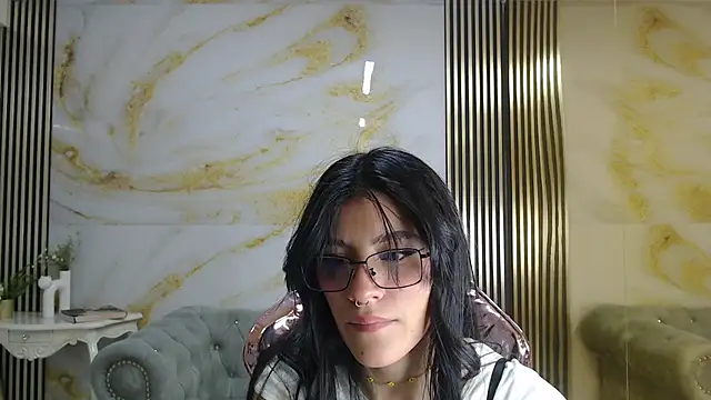 helena1 s online show from October 2, 2025, 8:01 pm