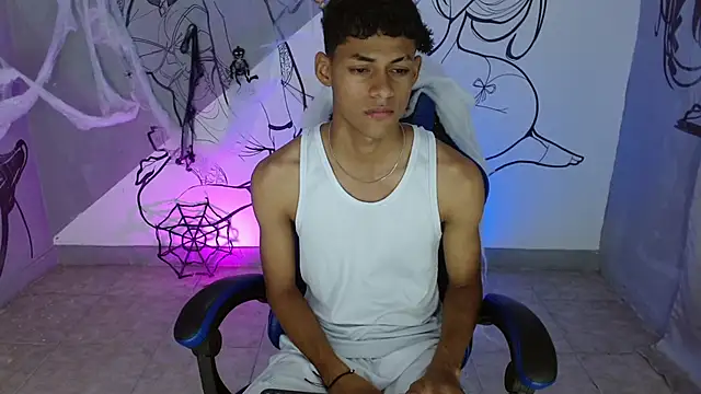 deivid bigcock1 online show from October 20, 2025, 10:54 pm