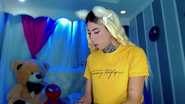 Snapshot of Julia_Bulette1 chatting on March 16, 2026, 1:24 am Julia Bulette1 online show from March 16, 2026, 1:24 am