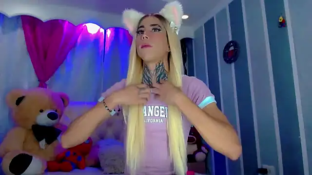 Snapshot of Julia_Bulette1 chatting on March 18, 2026, 1:35 pm Julia Bulette1 online show from March 18, 2026, 1:35 pm