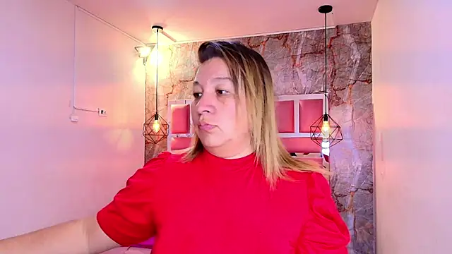 MaylinRosse  online show from April 28, 2026, 6:56 pm