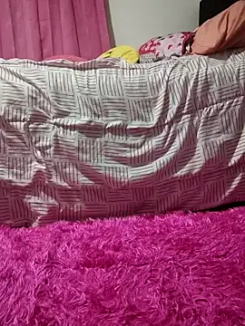 MELISSA ROSSI online show from February 4, 2026, 1:22 am