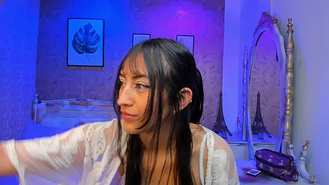Snapshot of Lizzy_delux chatting on September 23, 2025, 7:32 pm Lizzy delux online show from September 23, 2025, 7:32 pm