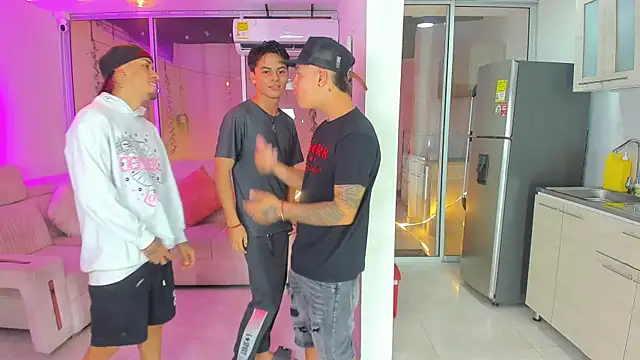 Houseofwarrios online show from November 6, 2025, 5:33 am