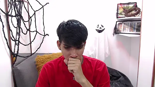 Snapshot of David_925_ chatting on October 29, 2025, 4:00 am David 925 online show from October 29, 2025, 4:00 am