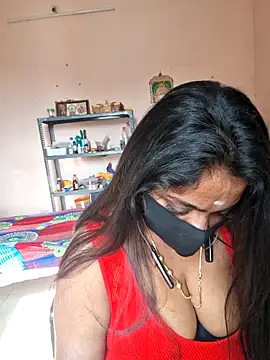queendivya online show from June 10, 2026, 10:38 am