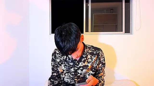 Erick Velveth online show from May 6, 2026, 4:38 am