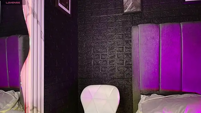 Snapshot of Erick_Velveth chatting on November 1, 2025, 10:36 pm Erick Velveth online show from November 1, 2025, 10:36 pm