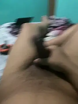 kylieputinha online show from October 26, 2025, 10:10 pm