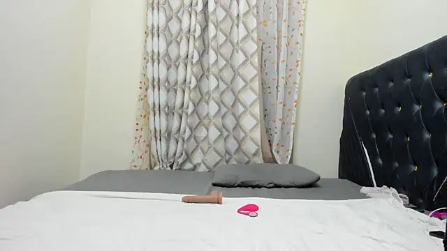 Snapshot of Pretty_Ebony_Doll chatting on April 14, 2026, 6:57 pm Pretty Ebony Doll online show from April 14, 2026, 6:57 pm