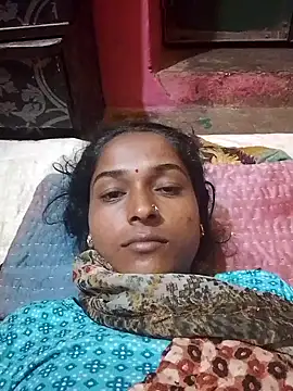 Snapshot of Hot_reshmaji chatting on October 18, 2025, 8:33 pm Hot reshmaji online show from October 18, 2025, 8:33 pm