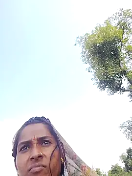 Snapshot of Hot_reshmaji chatting on November 2, 2025, 6:07 am Hot reshmaji online show from November 2, 2025, 6:07 am