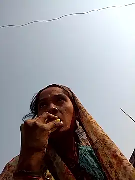 Snapshot of Hot_reshmaji chatting on November 18, 2025, 5:55 am Hot reshmaji online show from November 18, 2025, 5:55 am