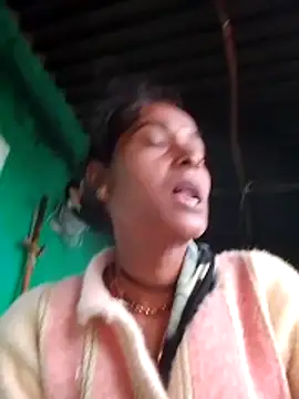 Snapshot of Hot_reshmaji chatting on December 3, 2025, 1:39 am Hot reshmaji online show from December 3, 2025, 1:39 am