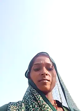 Snapshot of Hot_reshmaji chatting on October 15, 2025, 9:50 am Hot reshmaji online show from October 15, 2025, 9:50 am