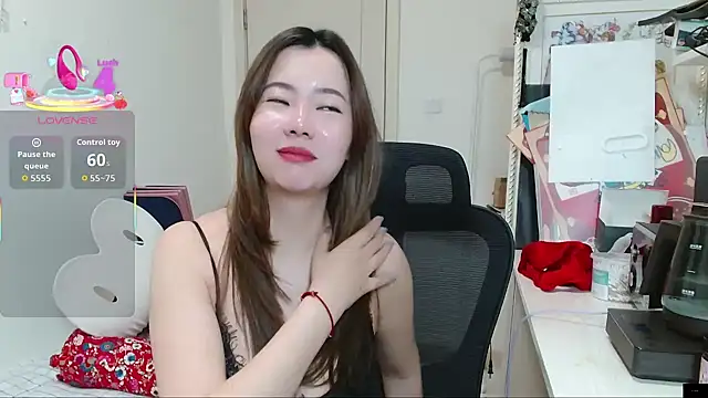 Snapshot of sallycui chatting on April 2, 2026, 12:18 am sallycui online show from April 2, 2026, 12:18 am
