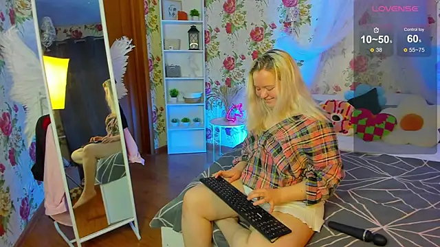 RoseThomas  online show from November 23, 2025, 9:41 am