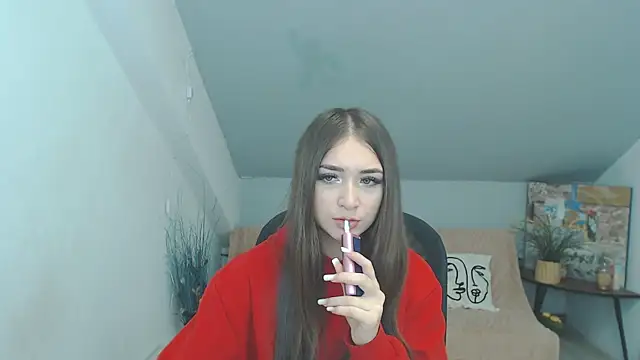 EllaClarke online show from November 14, 2025, 2:32 pm