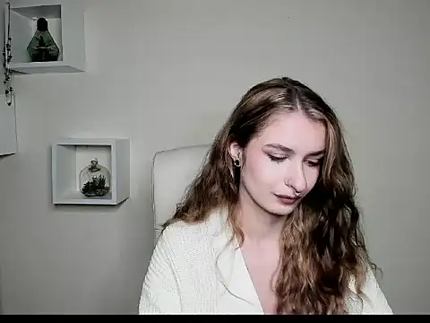 Snapshot of NinaBlond1 chatting on October 27, 2025, 6:47 am NinaBlond1 online show from October 27, 2025, 6:47 am