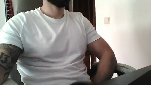 Snapshot of yourfantasy777 chatting on July 2, 2026, 6:03 pm yourfantasy777 online show from July 2, 2026, 6:03 pm