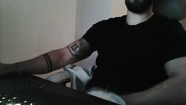 yourfantasy777 online show from February 26, 2026, 7:47 pm