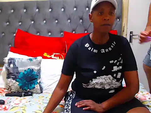 SexyCurves96 online show from October 10, 2025, 9:37 pm