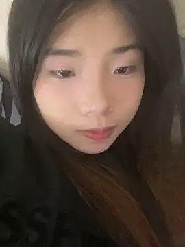 Snapshot of -Tania- chatting on October 30, 2025, 10:35 am -Tania- online show from October 30, 2025, 10:35 am