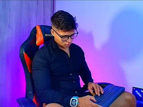 evan greey online show from November 5, 2025, 4:48 am