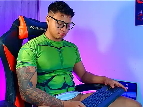 evan greey online show from November 6, 2025, 11:42 pm