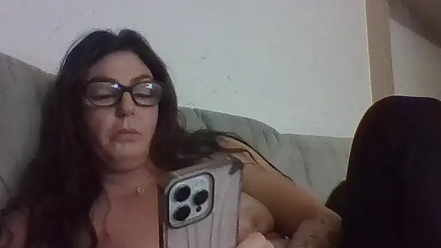 Snapshot of Rileyxxx69 chatting on December 19, 2025, 7:55 am Rileyxxx69 online show from December 19, 2025, 7:55 am