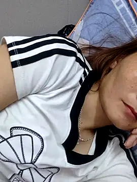 phuongxinhxan online show from October 13, 2025, 8:16 am