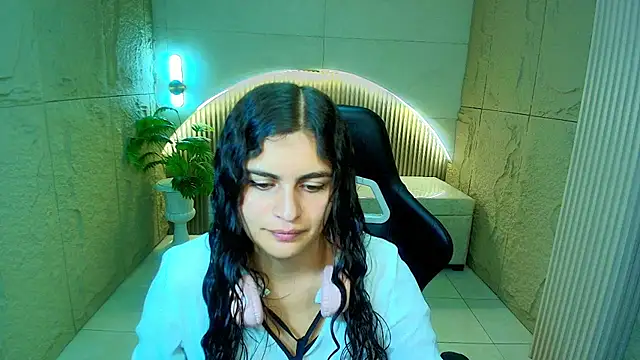 dany r  online show from March 25, 2026, 1:10 pm