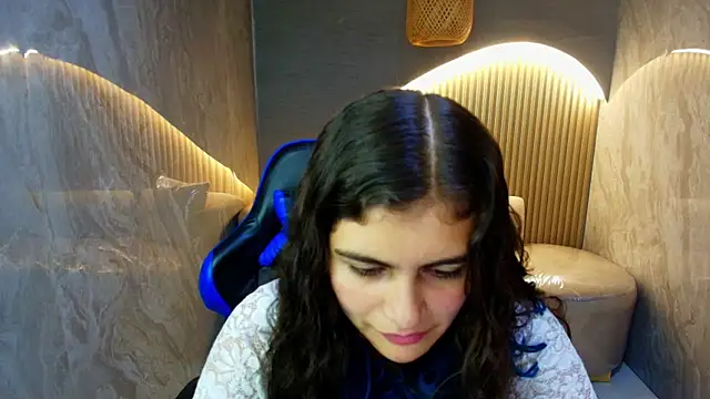 dany r  online show from November 12, 2025, 1:48 pm