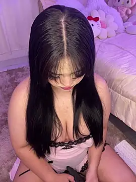 Mericute  online show from January 18, 2026, 11:52 pm