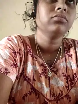 sweetqueen143 online show from November 3, 2025, 2:50 am