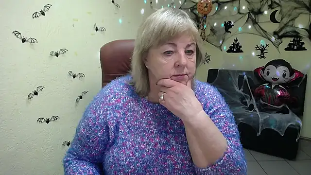 Snapshot of MilenaWedxy chatting on October 16, 2025, 5:05 am MilenaWedxy online show from October 16, 2025, 5:05 am