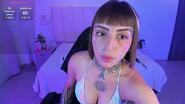 Gyal 8  online show from March 2, 2026, 4:02 am