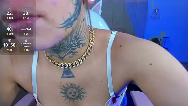 Snapshot of Gyal_8_ chatting on November 27, 2025, 3:29 am Gyal 8 online show from November 27, 2025, 3:29 am