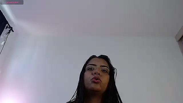 Camila Torresss online show from April 25, 2026, 5:10 pm