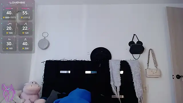 Snapshot of Camila_Torresss chatting on February 10, 2026, 7:35 pm Camila Torresss online show from February 10, 2026, 7:35 pm