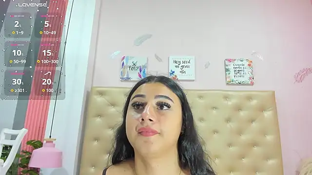  jade 01 online show from November 17, 2025, 1:04 pm