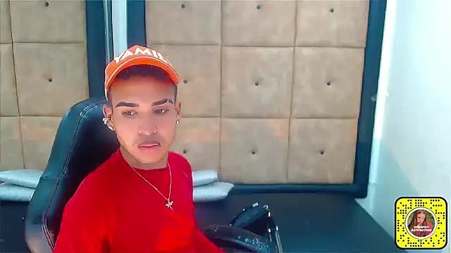 PatrickXX 1 online show from September 25, 2025, 3:01 am
