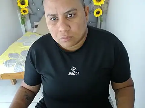 hotlesby valery online show from January 9, 2026, 12:12 pm