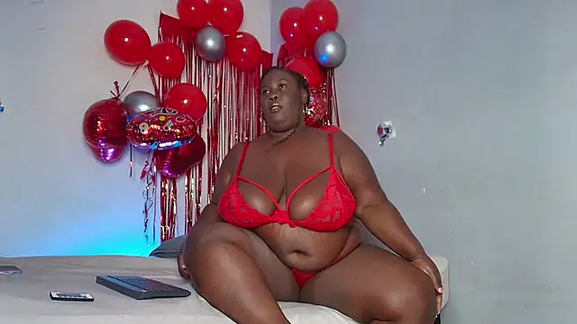 CarolinaGomez  online show from February 19, 2026, 7:44 pm