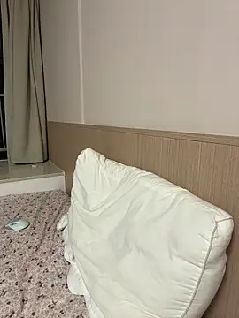 Snapshot of fioralba chatting on July 24, 2026, 6:37 pm fioralba online show from July 24, 2026, 6:37 pm