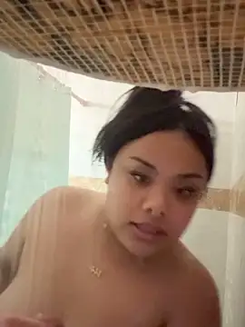 kiaradanielaxx online show from October 30, 2025, 1:37 am