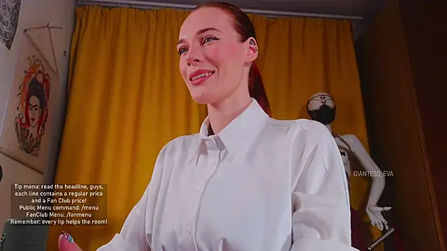 Snapshot of Giantess_Eva chatting on November 11, 2025, 6:03 pm Giantess Eva online show from November 11, 2025, 6:03 pm