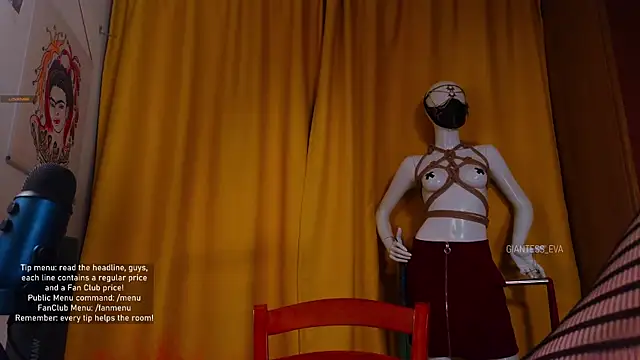 Snapshot of Giantess_Eva chatting on October 23, 2025, 5:33 pm Giantess Eva online show from October 23, 2025, 5:33 pm